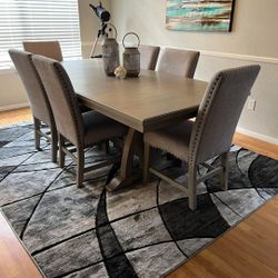 Dining room table 