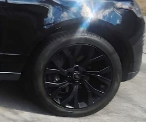 Land Rover Wheels with Tires