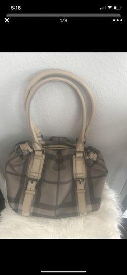 Burberry purse