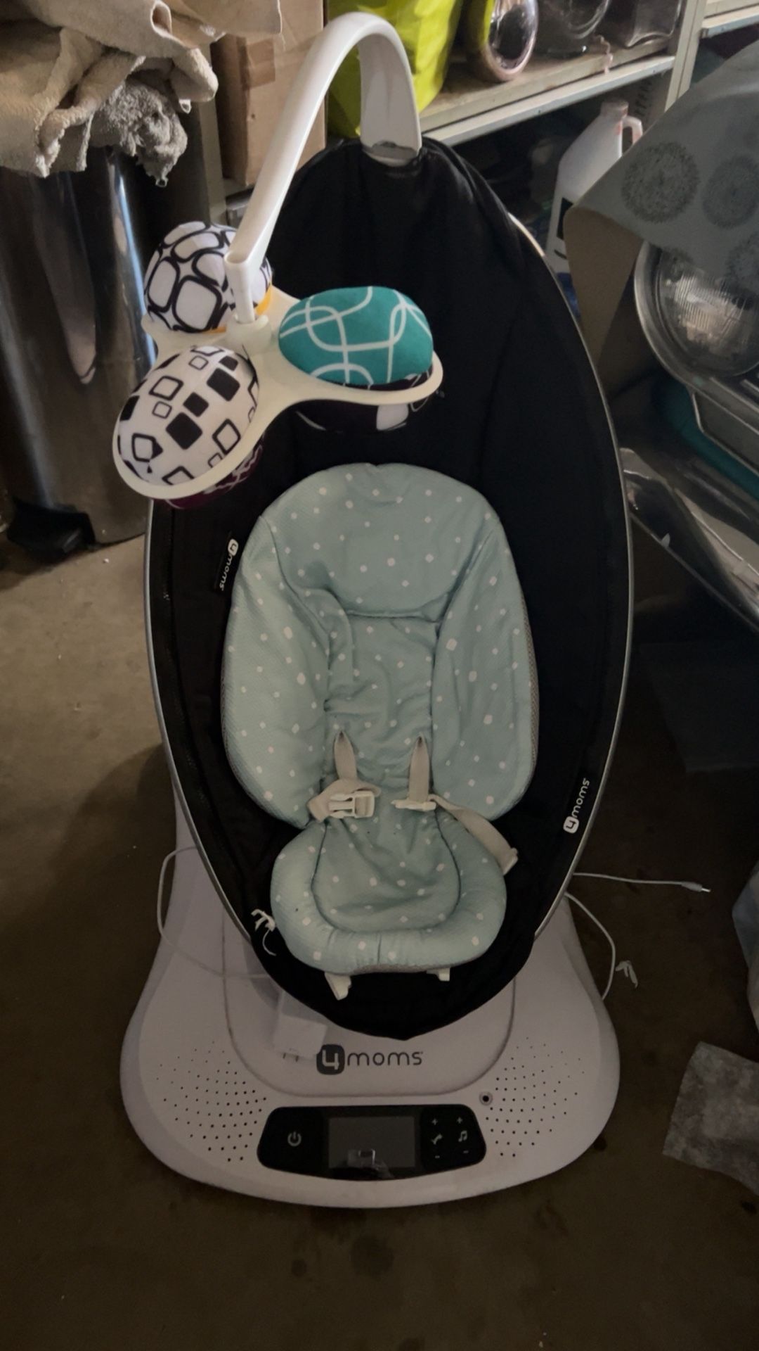 mamaroo 4moms