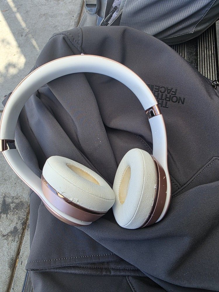 Beats Solo3 Wireless On-Ear Headphone Bluetooth,