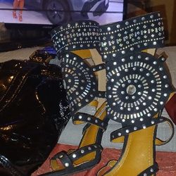 Large Nice Black Handbag  And Heels 