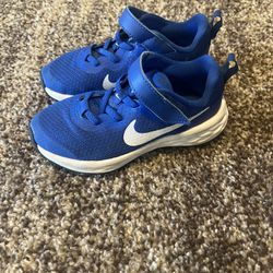 Nike Boys Shoes Size 10.5C - Like New 
