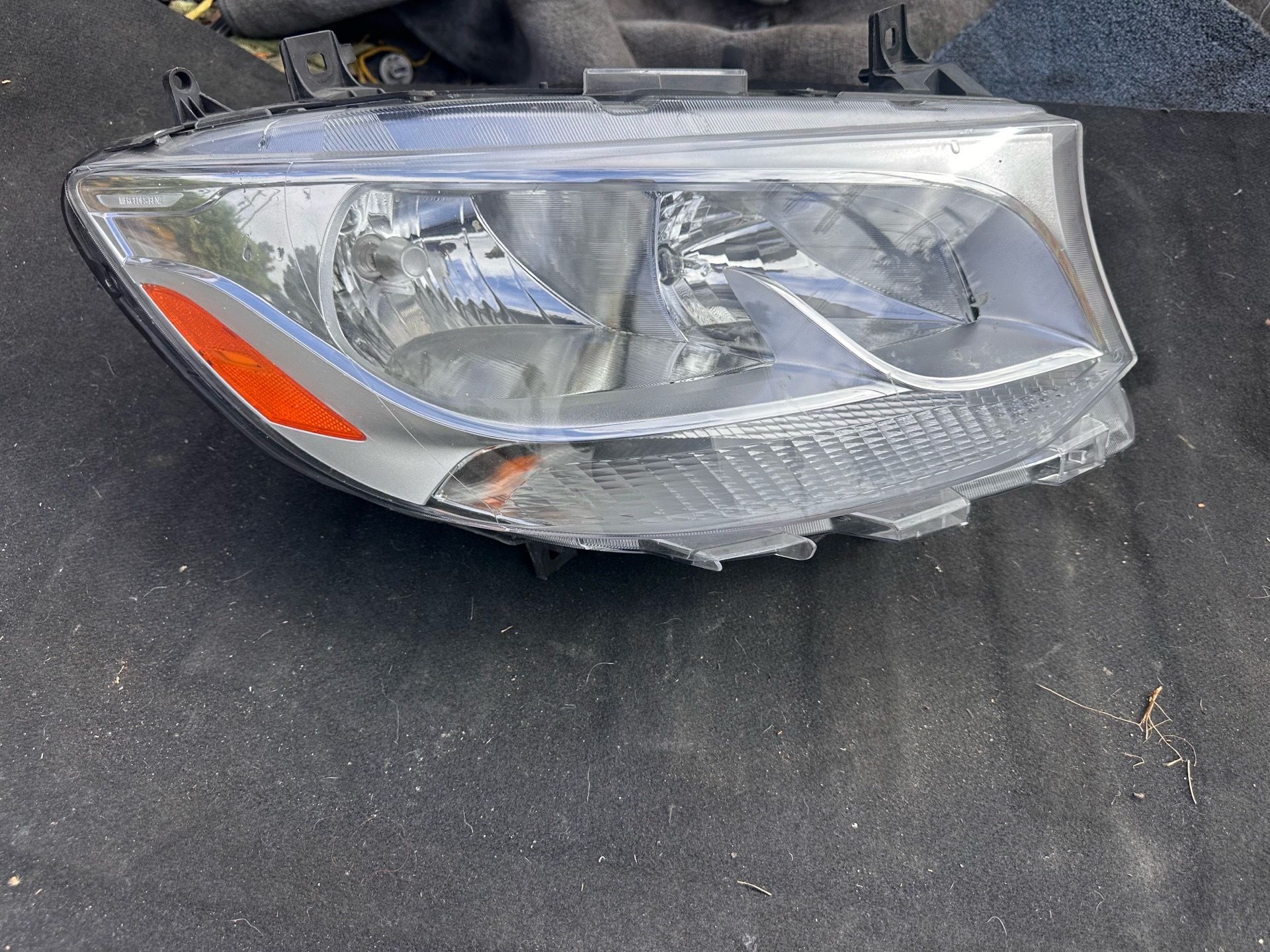 2019-2025 MERCEDES SPRINTER RIGHT SIDE HALOGEN HEADLIGHT 👉👉ASK FOR PRICE