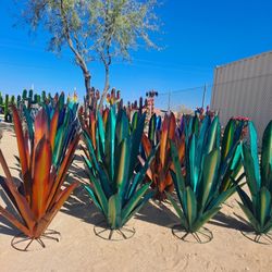 Metal Yard Art, BIRDBATHS & POTTERY 🌵 🌺 