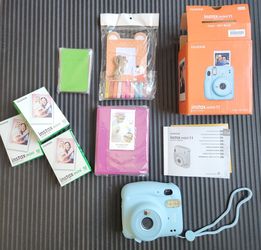 Instax Mini 11 Instant Camera