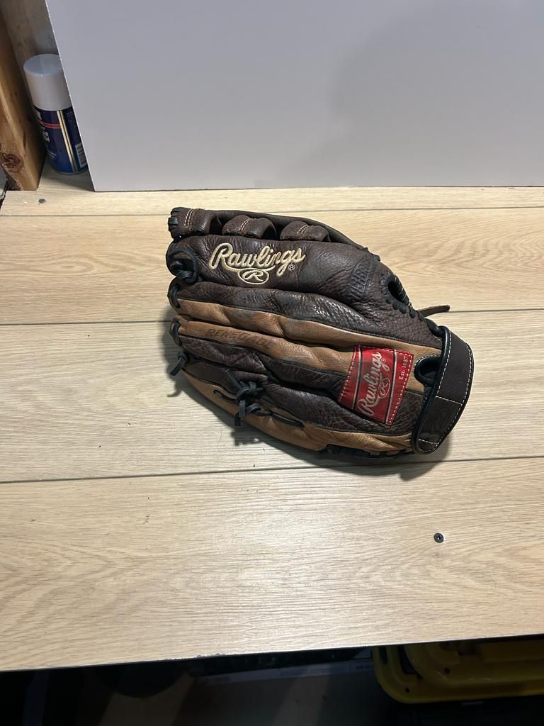 Rawlings Renegade Baseball/Softball R130 13 Inch LEFT Handed Glove/Mitt