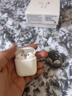AirPods