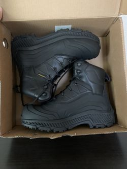 Black steel toe boots/ waterproof