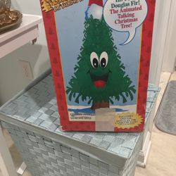 Singing Christmas Tree 