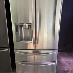 REFRIGERATOR 33WIDE LG 4 DOORS 🆓️Free Delivery 🆓️ STAINLESS STEEL 