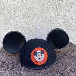 Disney Mickey Mouse Ear Hat Disneyland. .