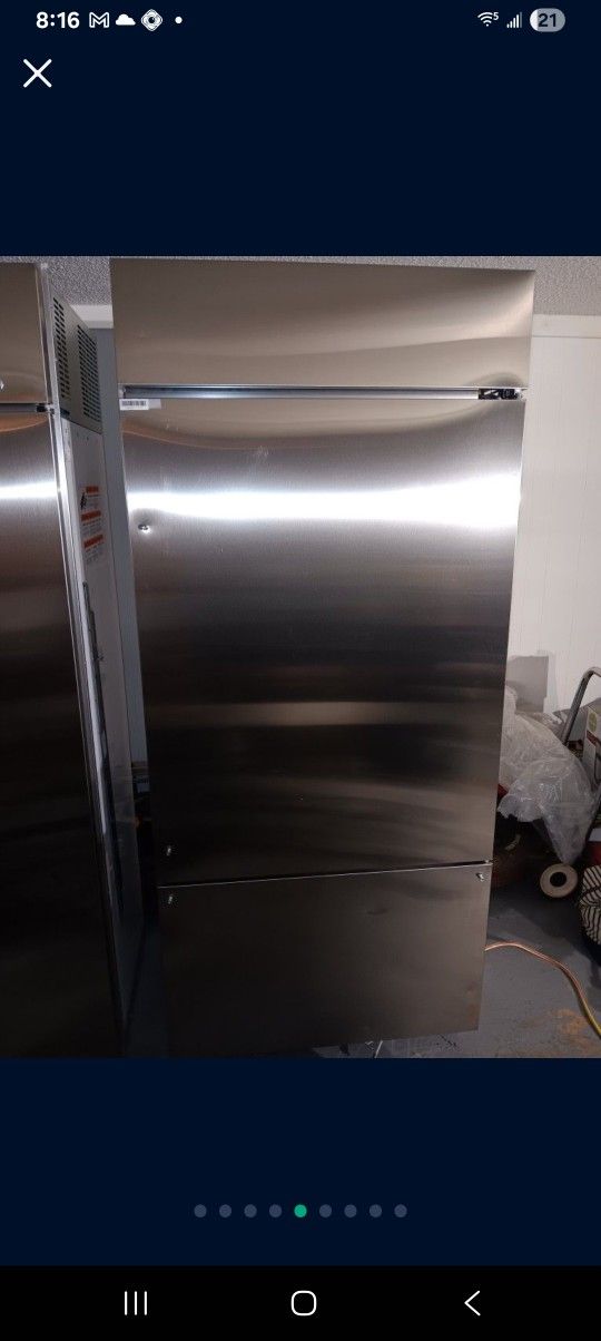 BRAND NEW GE BUILT-IN 36 INCH MONOGRAM.