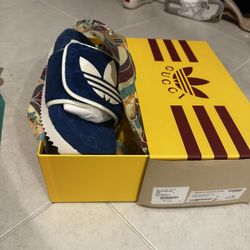 Guccis x Adidas slides