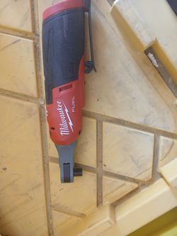 Milwaukee M12 FUEL Cordless High-Speed Ratchet