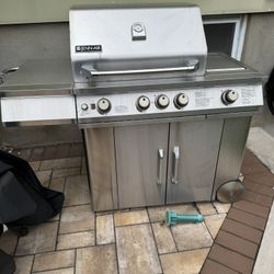 Jenn Air Outdoor Grill