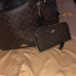 Authentic Coach Purse And Wallet