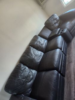 Couch set