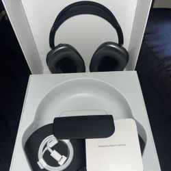 Black Airpod Max 