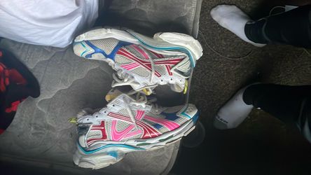 Balenciaga runners