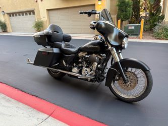 Harley-Davidson Streetglide FLHX103, 29600 miles