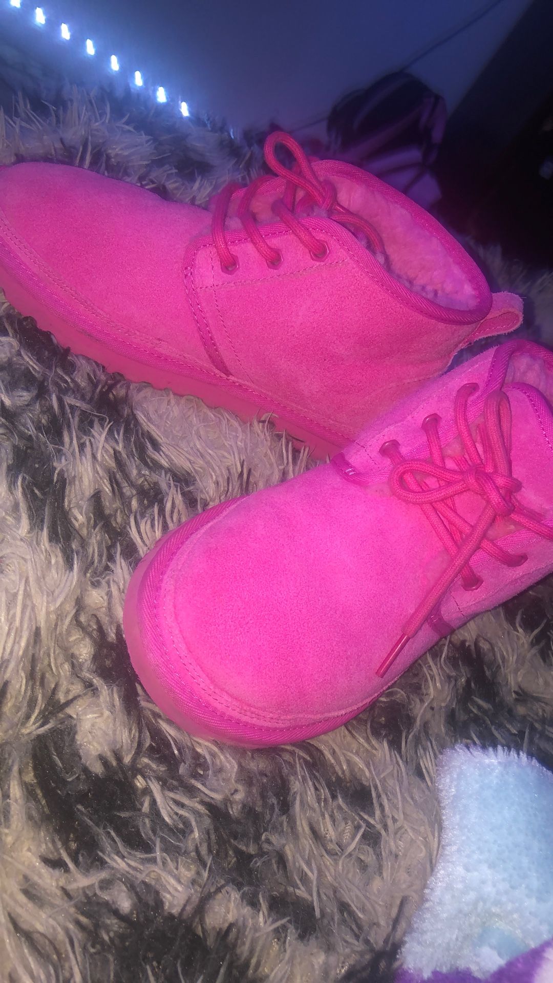 Hot Pinkkk Uggs