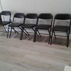 5 Folding Chairs