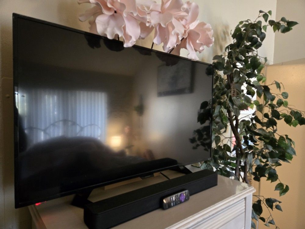 43 Inch Sharp Smart TV 