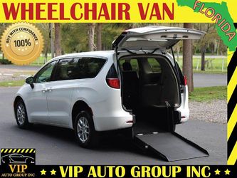 2022 Chrysler Voyager