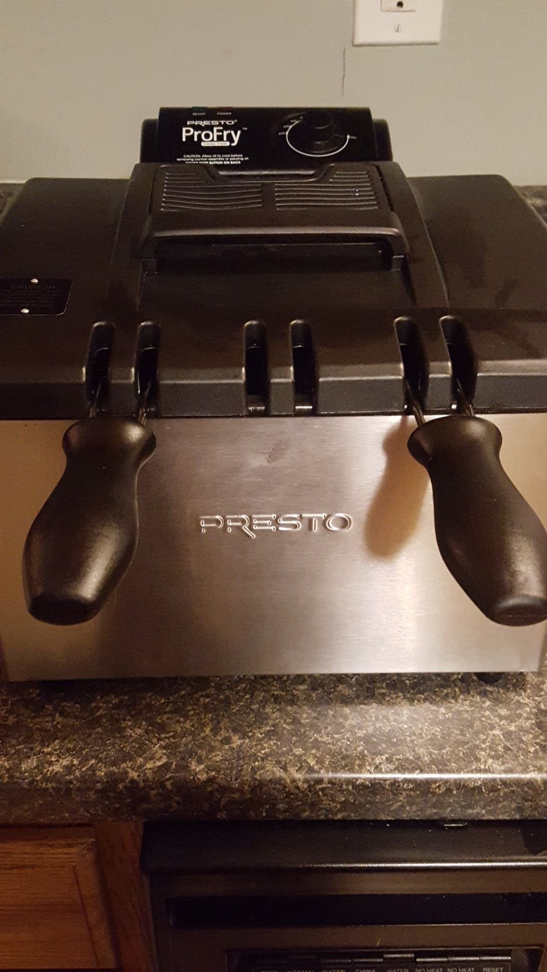 Presto Pro Fryer
