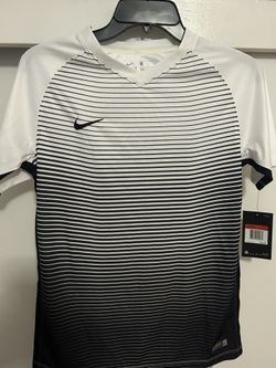 Nike Football Shirt (Youth Large)