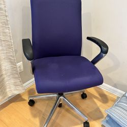 Hon Ignition Mid Back Computer Chair / Desktop Chair