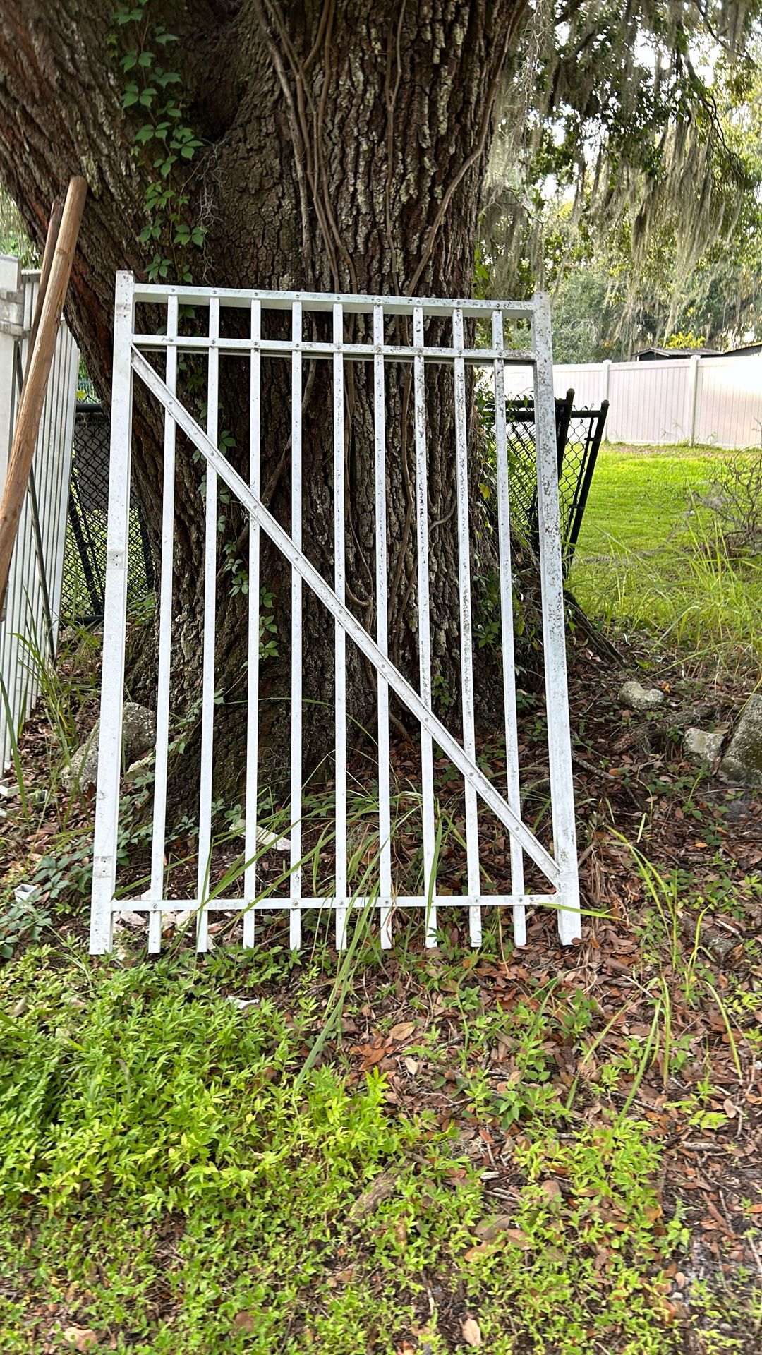 Aluminum Gates