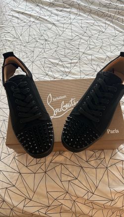 Brand new never worn Christian louboutins