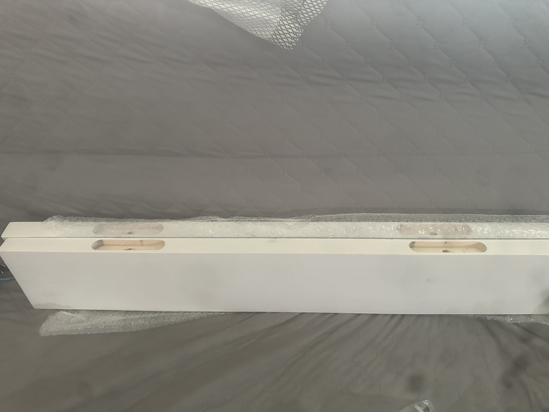 Floating Shelves (2)