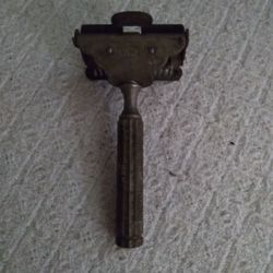 Antique GEM  razor 