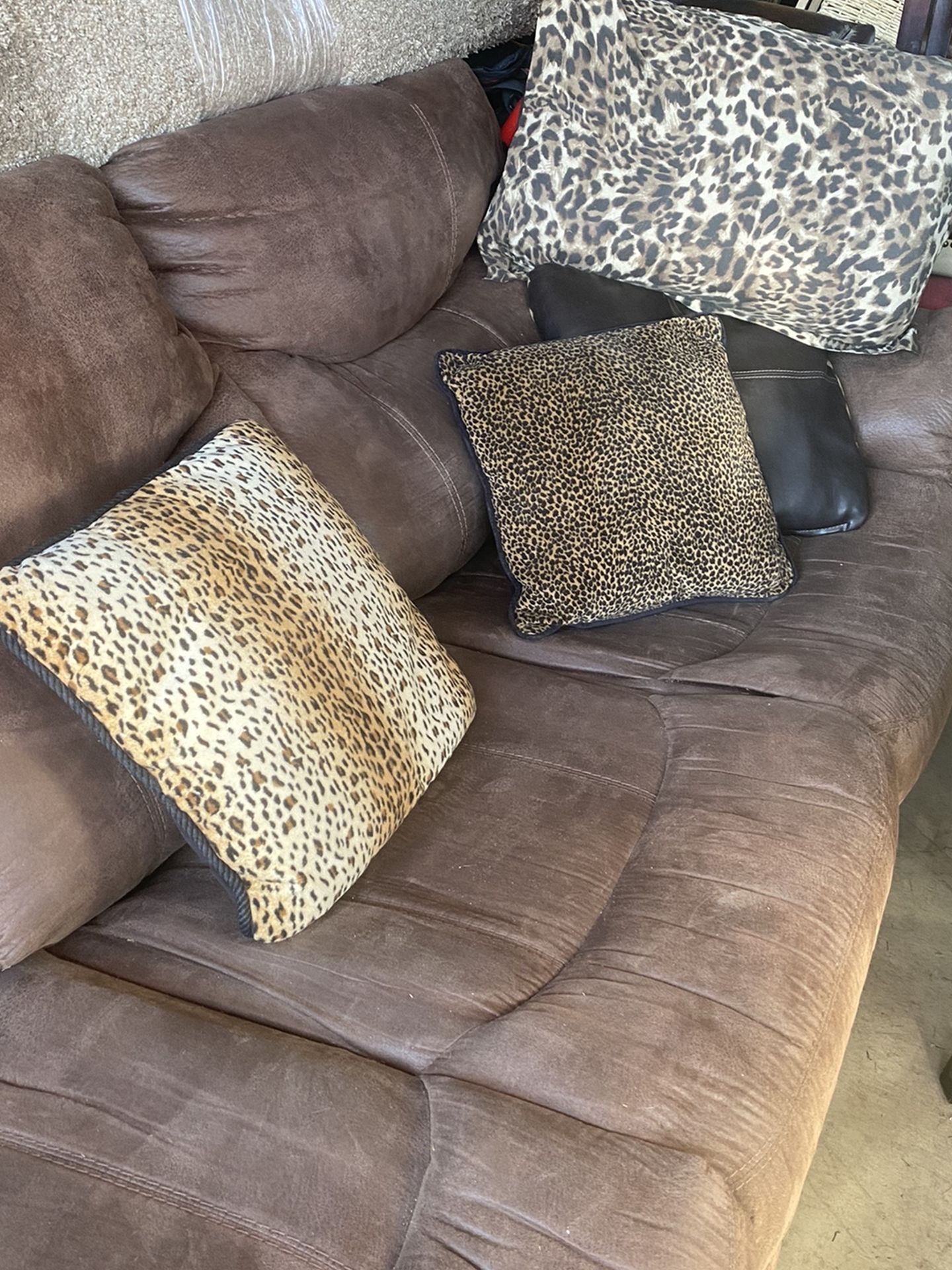3 Cushion Couch With Recliner Section On Each Side