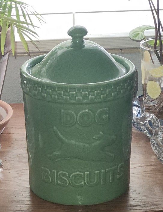 Vintage Longaberger Mulligan Green Dog Biscuit Canister
