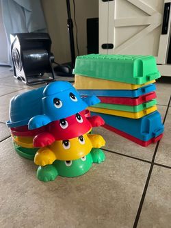 Plastic walking stones  12pc & car track
