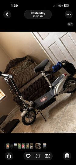 Electric scooter