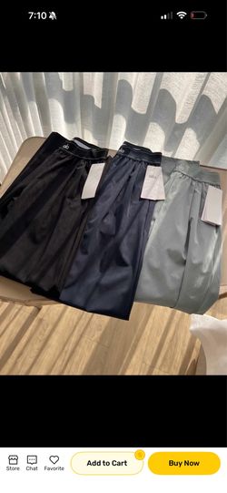 Woman ALO pants