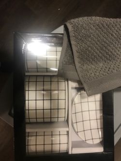 Bathroom set