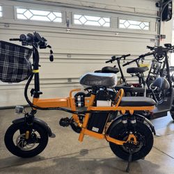 Folding electric bicycle