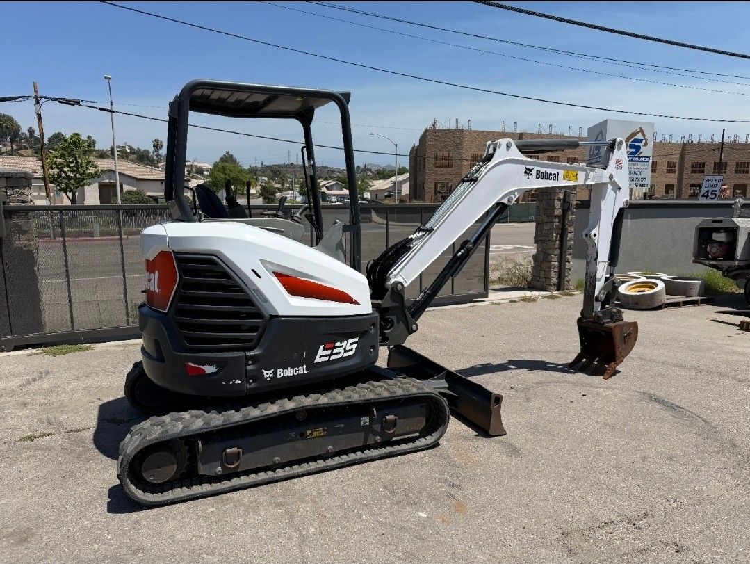 2021 Bobcat E35