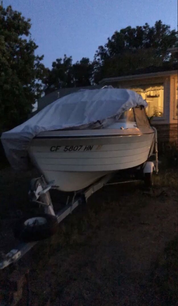 Garage Kept 17 Ft Boat W Trailer