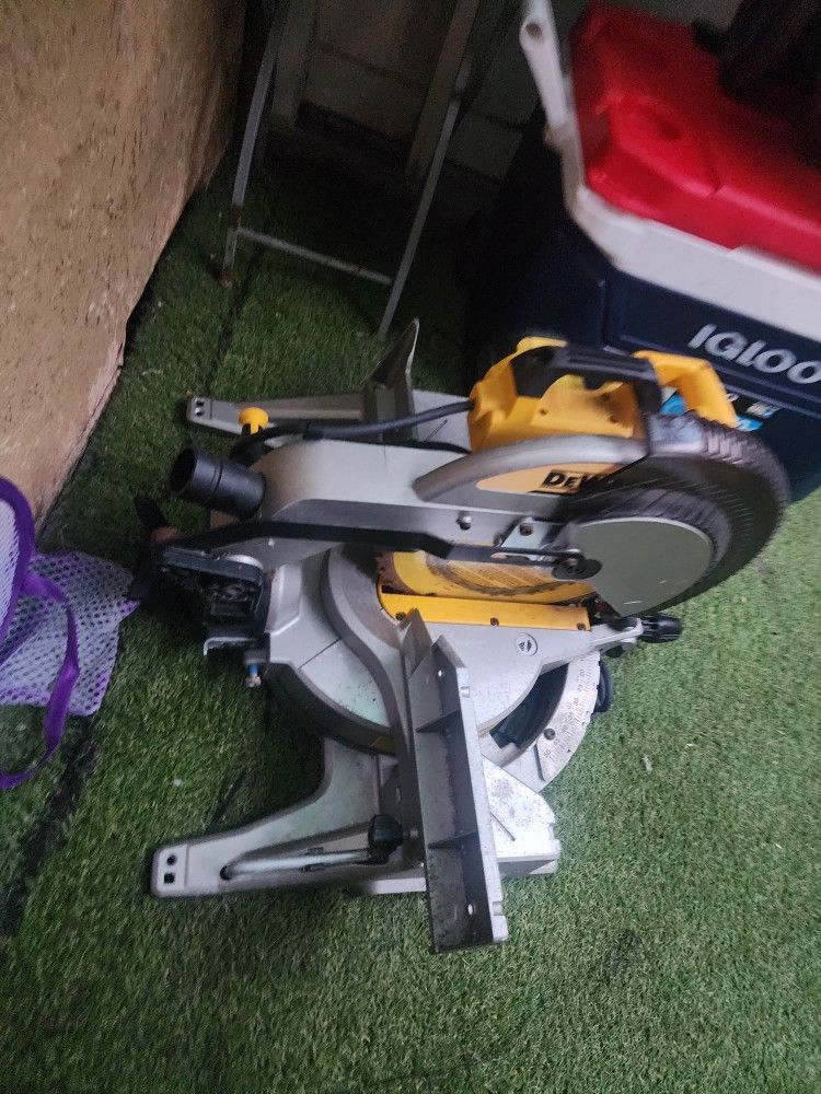 Dewalt