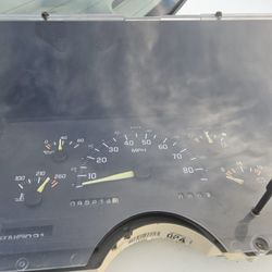 1993 Chevy Suburban C10 Dash Cluster 95214 Miles 