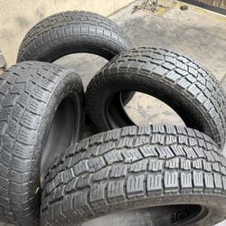 275/60/R20 BIG FOOT TIRES SET