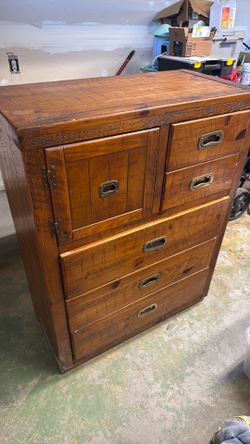 Free Dresser on curb