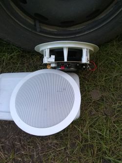 Plok audio high performance in wall speakers